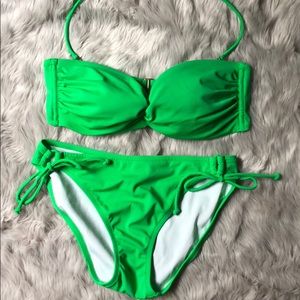 Victoria’s Secret Green Bandeau Twist Top Bikini M